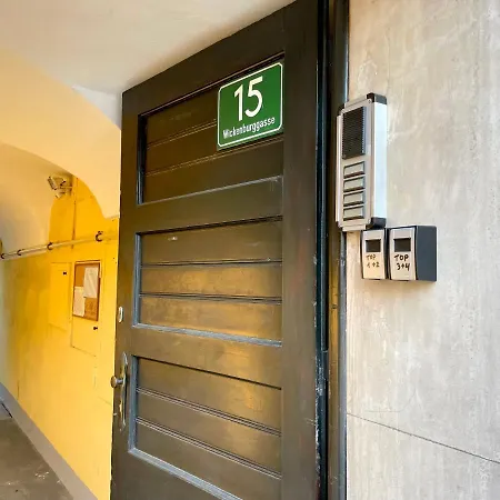 Dream - 3 Self Check-in Appartamento Graz