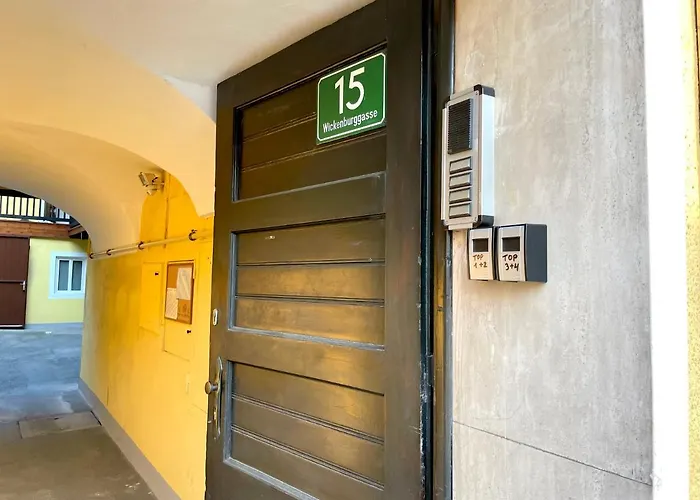 Dream - 3 Self Check-in Appartamento Graz